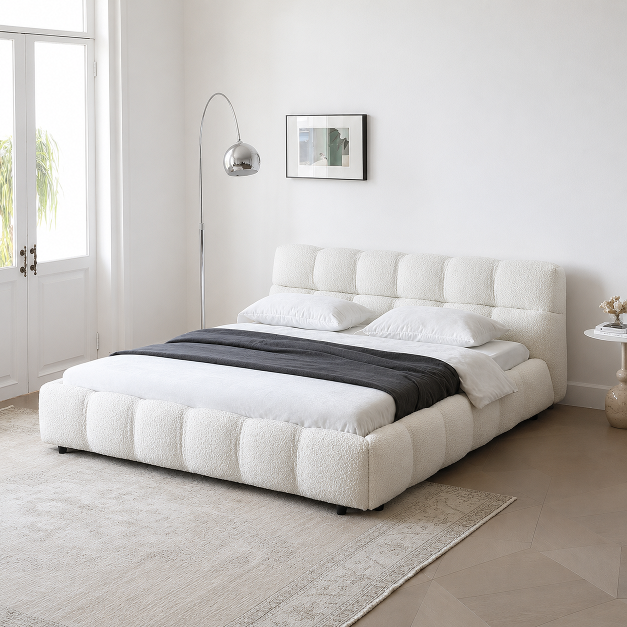 Dreztta Quilted Cloud Headboard Upholstered Bed